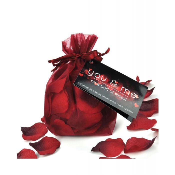 Reusable red rose petals for romantic settings
