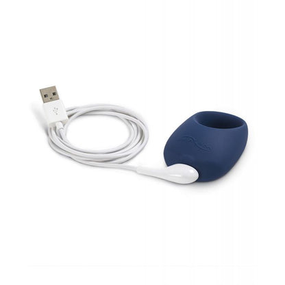 this is how the we vibe pivot c ring charges with usb connection cable
